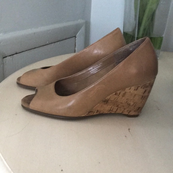 AEROSOLES Shoes - Aerosoles Tan Wedge Heels